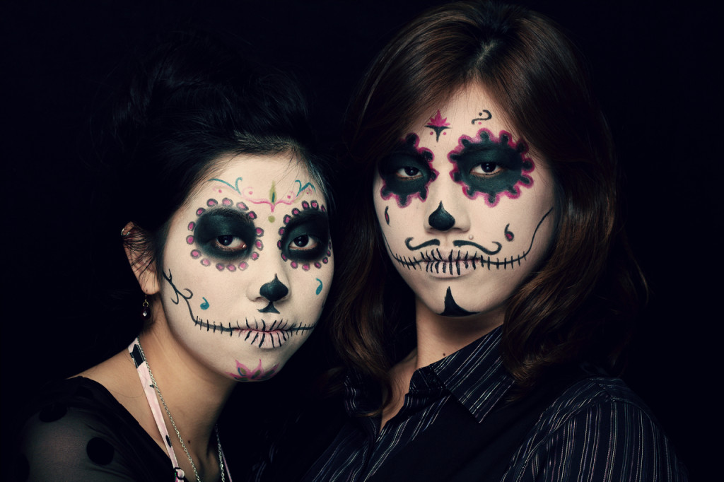 Salon Zwei Sugar skull Make-Up, Dia De Los Muertos oder Karneval Köln