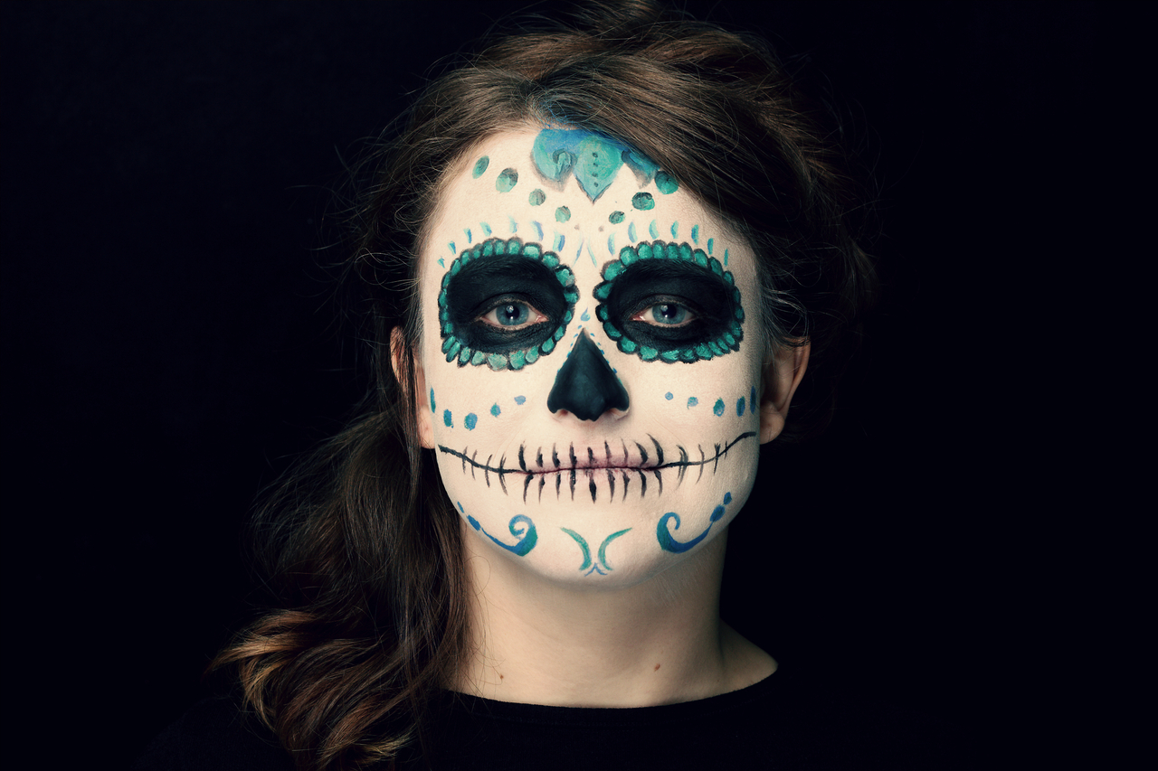 Salon Zwei Sugar skull Make-Up, Dia De Los Muertos oder Karneval